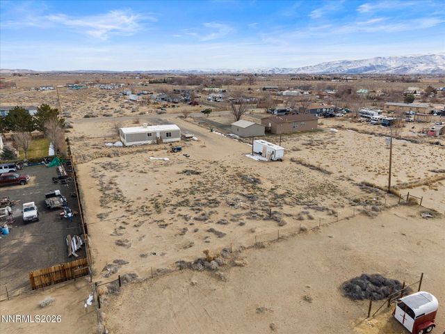 7815 Springfield Road, Silver Springs, NV 89429