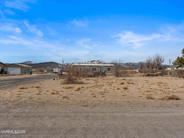 7815 Springfield Road, Silver Springs, NV 89429