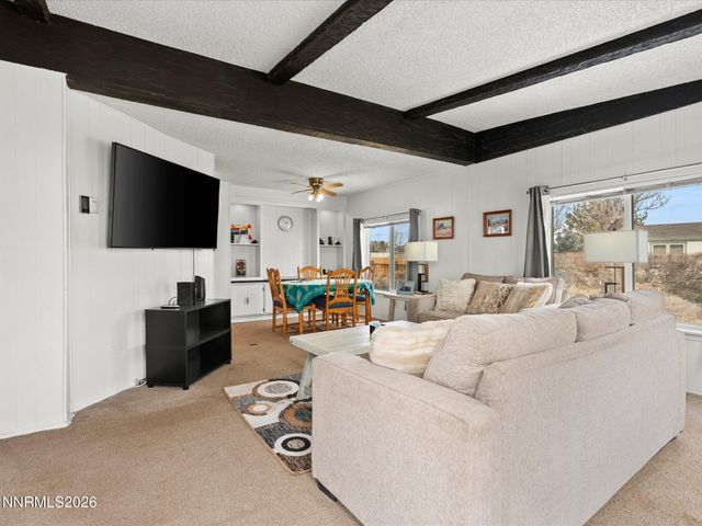 7815 Springfield Road, Silver Springs, NV 89429