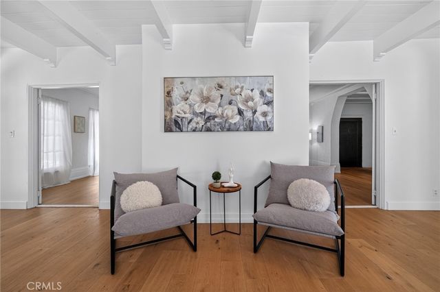 126 N Rossmore, Los Angeles, CA 90004