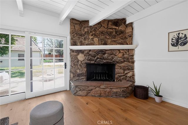 126 N Rossmore, Los Angeles, CA 90004