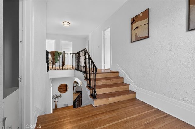 126 N Rossmore, Los Angeles, CA 90004