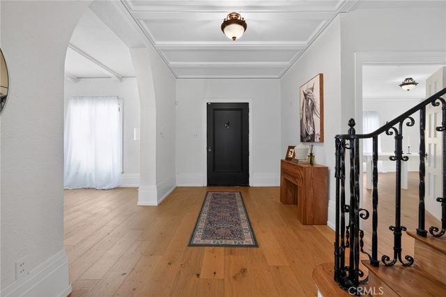 126 N Rossmore, Los Angeles, CA 90004