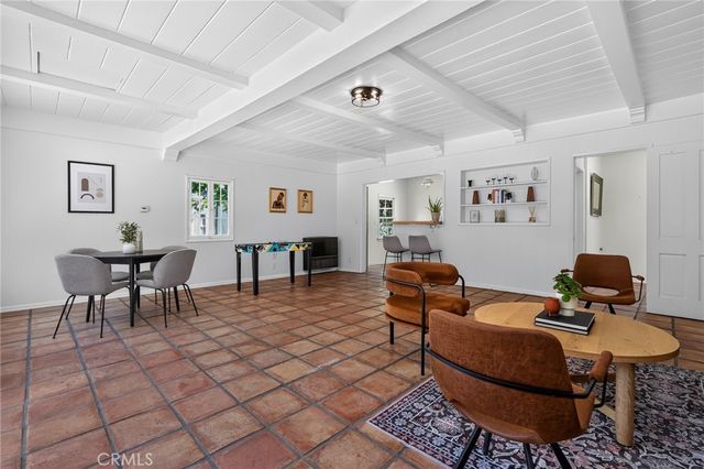 126 N Rossmore, Los Angeles, CA 90004