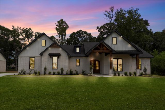 182 Road 6615, Dayton, TX 77535