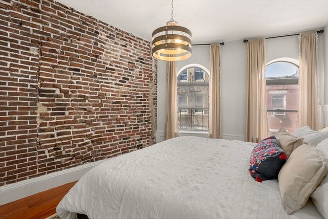 165 Salem Street 4, Boston, MA 02113