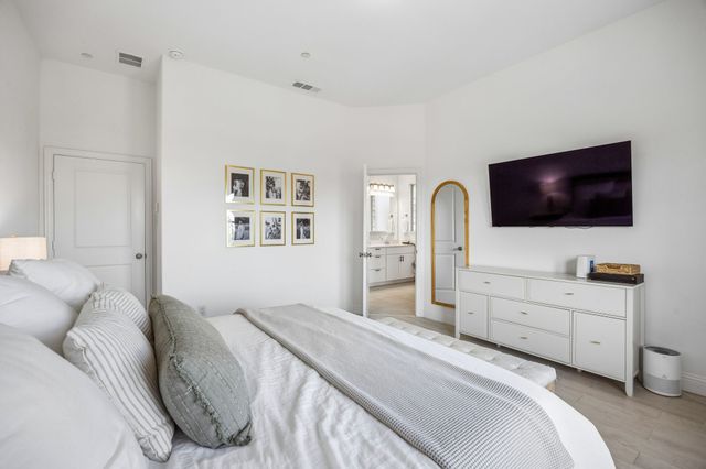 1467 Perrin Lane, Farmers Branch, TX 75234