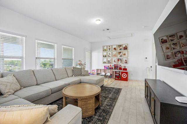 1467 Perrin Lane, Farmers Branch, TX 75234