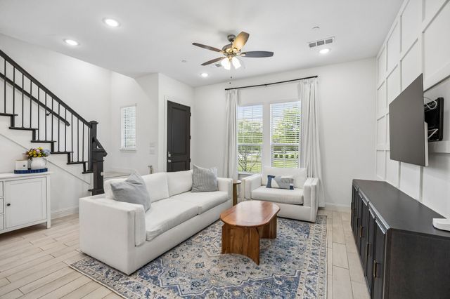 1467 Perrin Lane, Farmers Branch, TX 75234