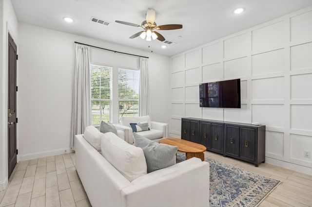 1467 Perrin Lane, Farmers Branch, TX 75234