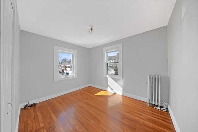 25 Fifth Ave 4, Quincy, MA 02169