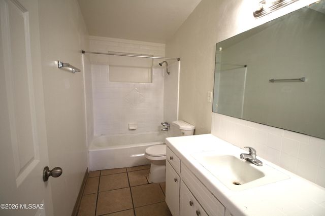 5911 E 30th Street, Tucson, AZ 85711