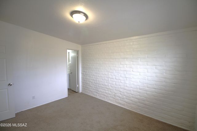 5911 E 30th Street, Tucson, AZ 85711