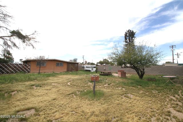 5911 E 30th Street, Tucson, AZ 85711