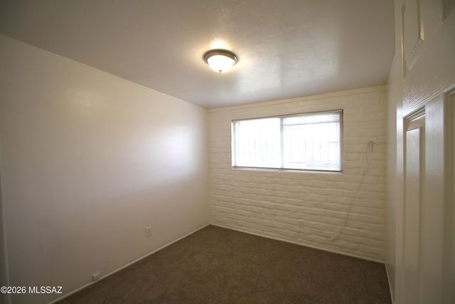 5911 E 30th Street, Tucson, AZ 85711