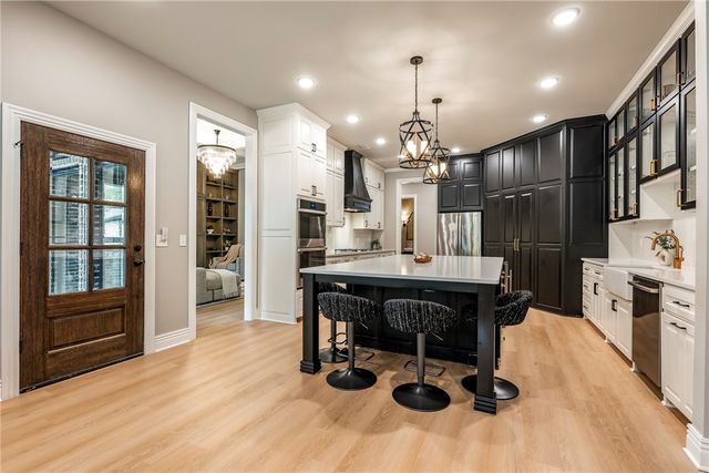 5104 S Haxton Circle, Bentonville, AR 72713