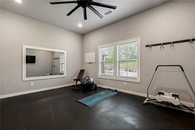 5104 S Haxton Circle, Bentonville, AR 72713
