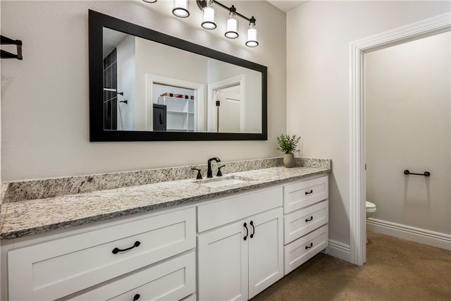 5104 S Haxton Circle, Bentonville, AR 72713