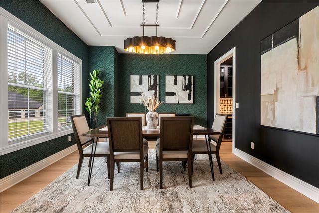 5104 S Haxton Circle, Bentonville, AR 72713