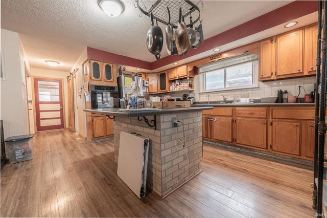 112 Vine Street, Gas City, IN 46933