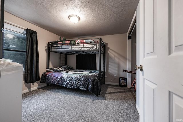 112 Vine Street, Gas City, IN 46933