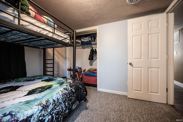 112 Vine Street, Gas City, IN 46933