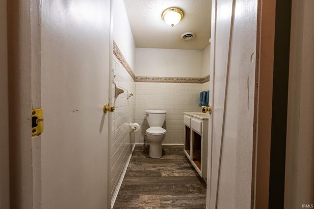 112 Vine Street, Gas City, IN 46933