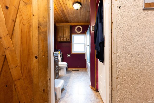 112 Vine Street, Gas City, IN 46933