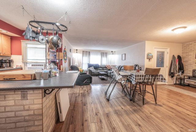 112 Vine Street, Gas City, IN 46933