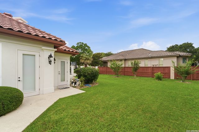 211 Geddington, Shavano Park, TX 78249