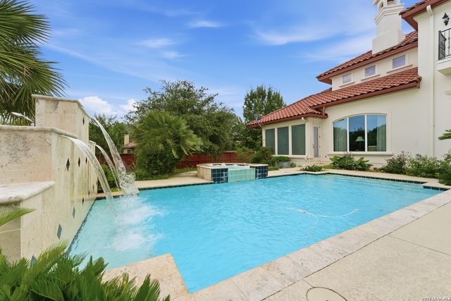 211 Geddington, Shavano Park, TX 78249