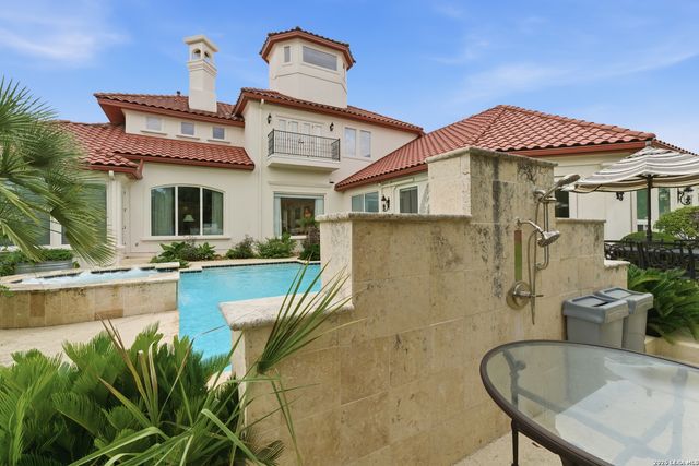 211 Geddington, Shavano Park, TX 78249