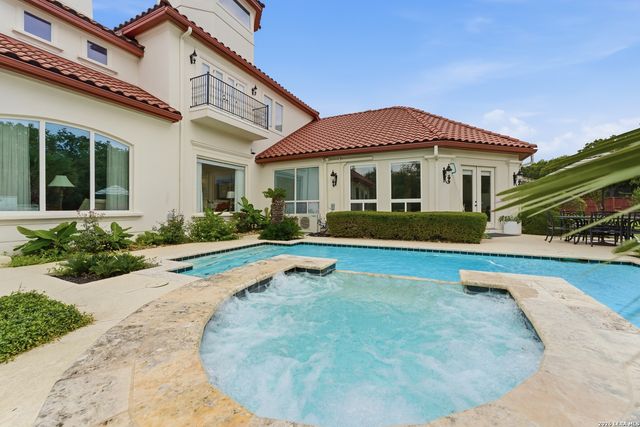 211 Geddington, Shavano Park, TX 78249