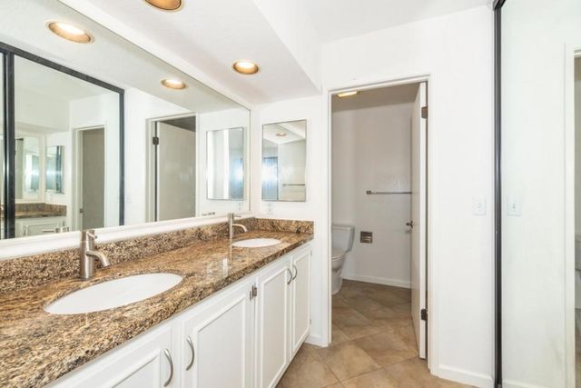 59 Cove Lane 59, Redwood City, CA 94065