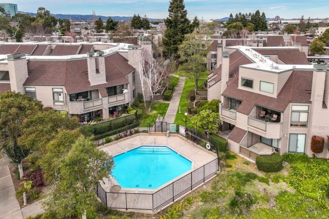 59 Cove Lane 59, Redwood City, CA 94065