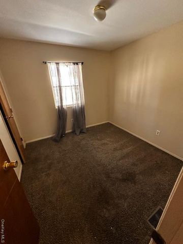 542 Post Avenue, Bellport, NY 11713