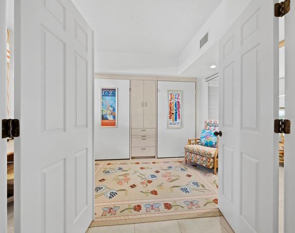 1445 GULF OF MEXICO DRIVE 103, Longboat Key, FL 34228