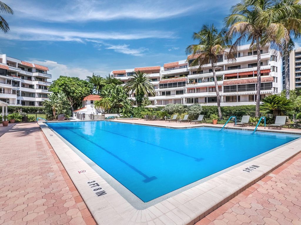 Image 53 of property listing at 1445 GULF OF MEXICO DRIVE 103, Longboat Key, FL 34228