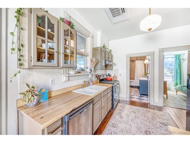 429 W Carr Ave, Cripple Creek, CO 80813