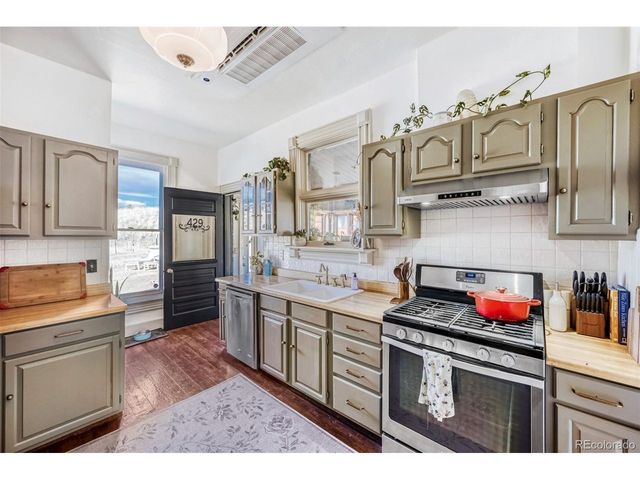 429 W Carr Ave, Cripple Creek, CO 80813