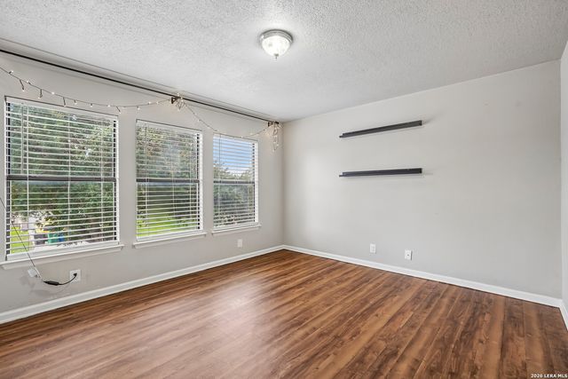 9031 Koenig, San Antonio, TX 78251