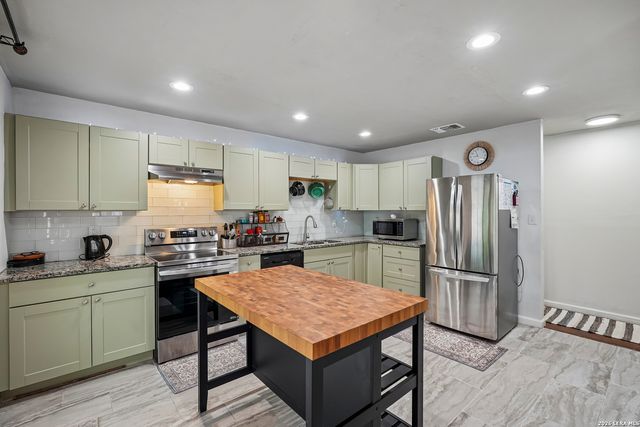 9031 Koenig, San Antonio, TX 78251