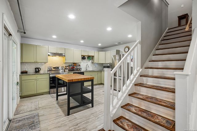 9031 Koenig, San Antonio, TX 78251