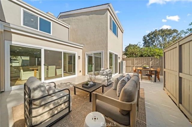 7012 Little Harbor, Huntington Beach, CA 92648