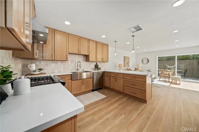 7012 Little Harbor, Huntington Beach, CA 92648