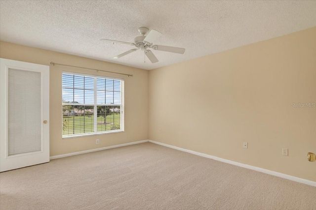 1040 WEXFORD BOULEVARD 1040, Venice, FL 34293
