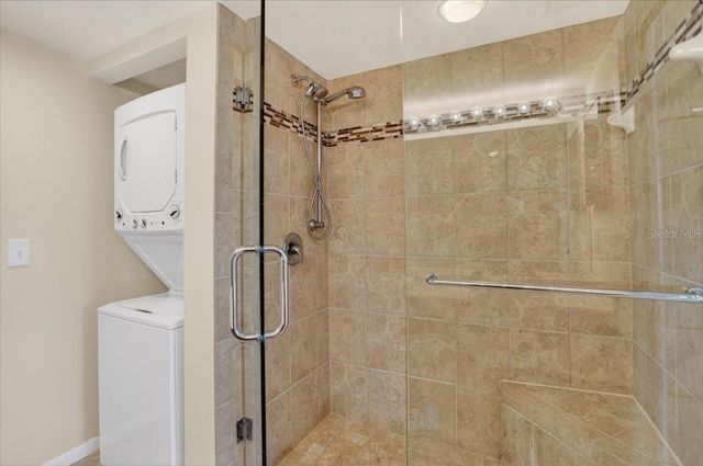 1040 WEXFORD BOULEVARD 1040, Venice, FL 34293