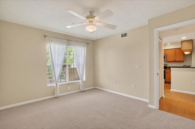 1040 WEXFORD BOULEVARD 1040, Venice, FL 34293