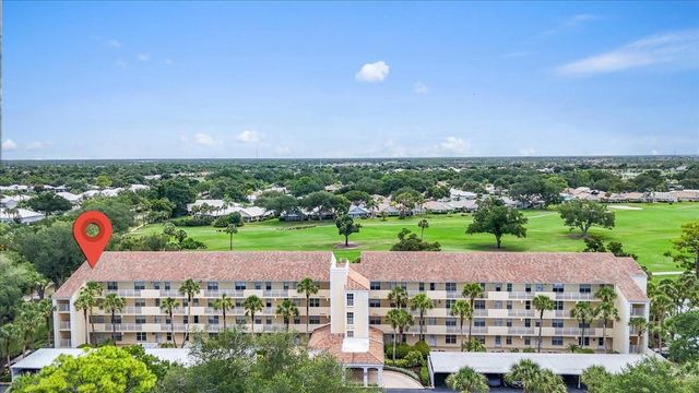 1040 WEXFORD BOULEVARD 1040, Venice, FL 34293
