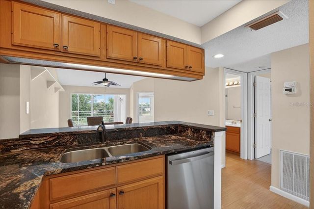 1040 WEXFORD BOULEVARD 1040, Venice, FL 34293